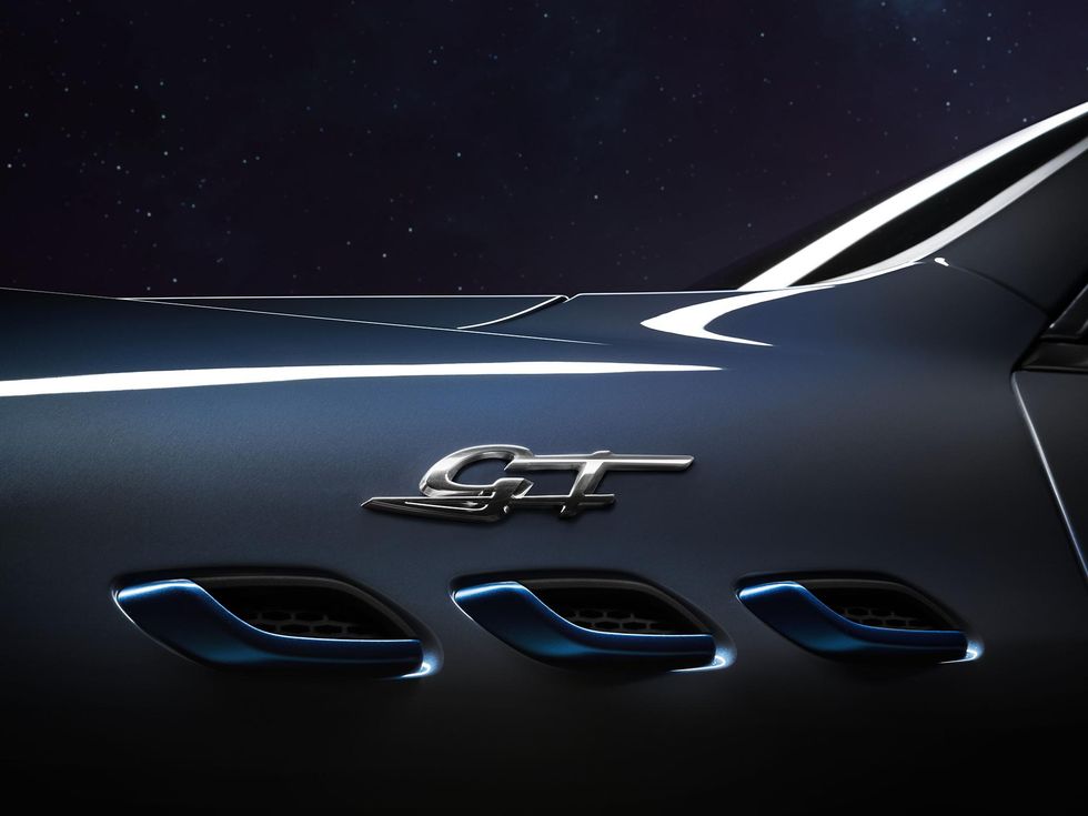 2022 Maserati Levante Hybrid