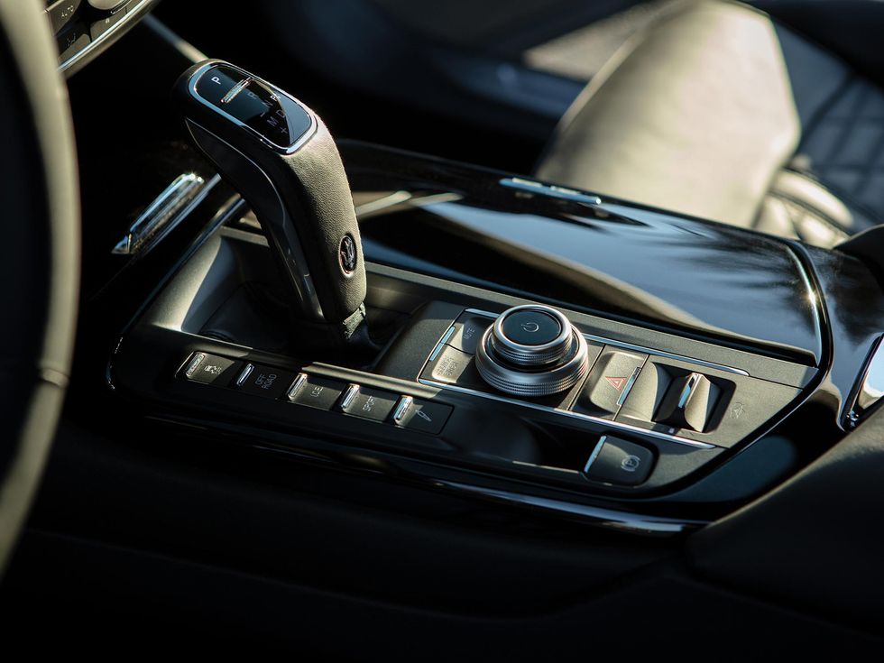 2022 Maserati Levante Hybrid