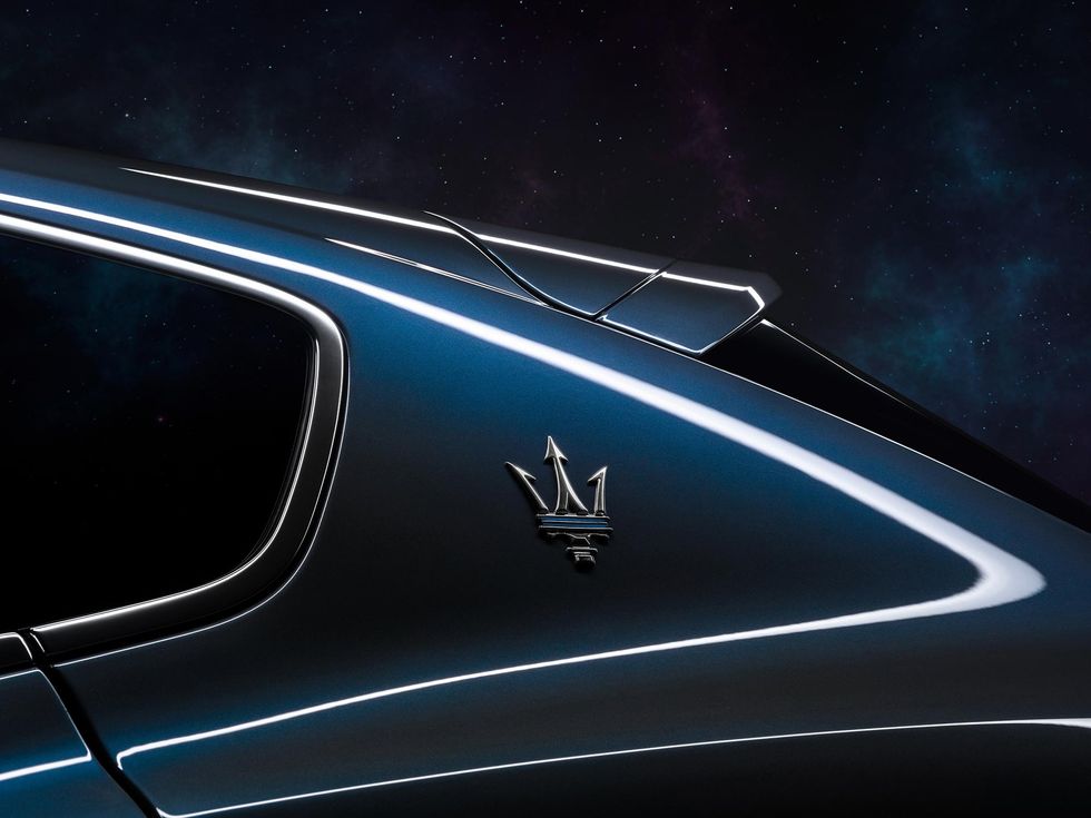 2022 Maserati Levante Hybrid