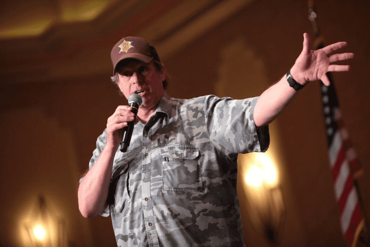 Kansas Republicans Beat Biden Effigy At Fundraiser (With Ted Nugent)