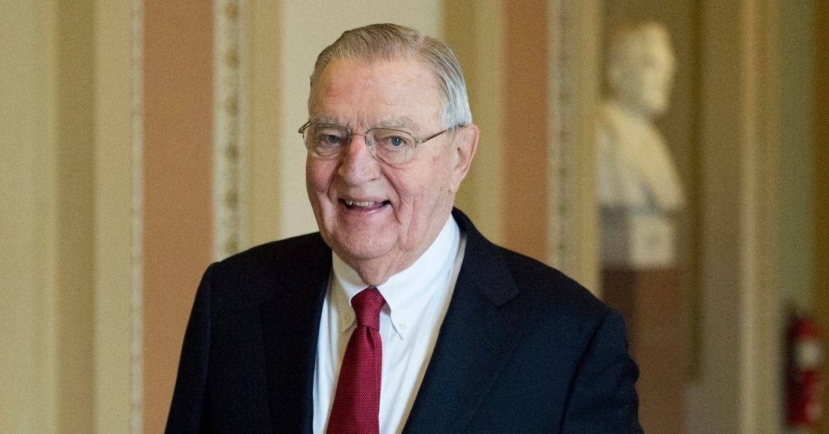 Former VP Walter Mondale Sent An Emotional Letter To His Staff Just Hours Before His Death