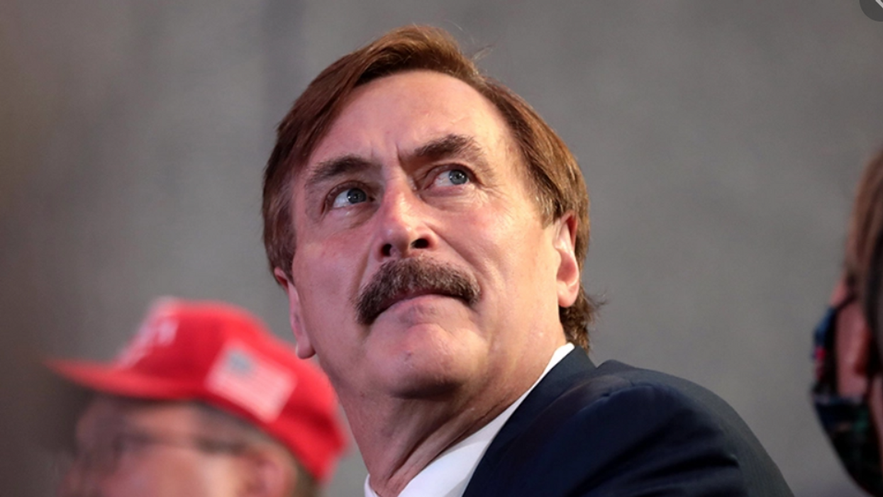 MyPillow Guy's 'Free Speech' Website Is A Hilarious, Disastrous Dumpster Fire