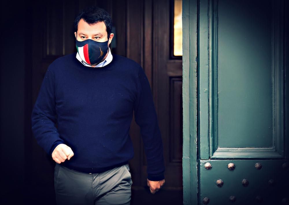 Le Regioni fanno da sponda a Salvini. Fan delle serrate costretti a trattare