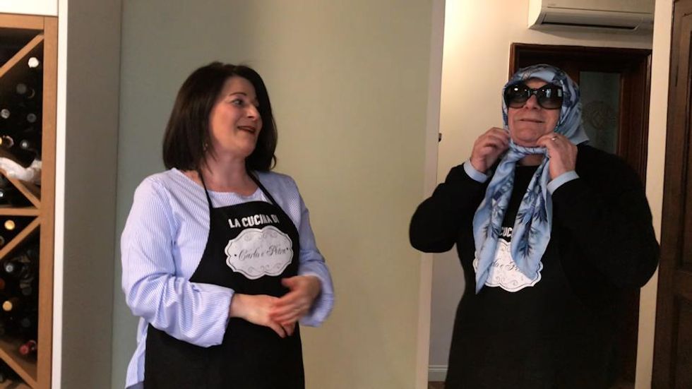 Le pillole di galateo di Petra e Carlo: gli occhiali da sole