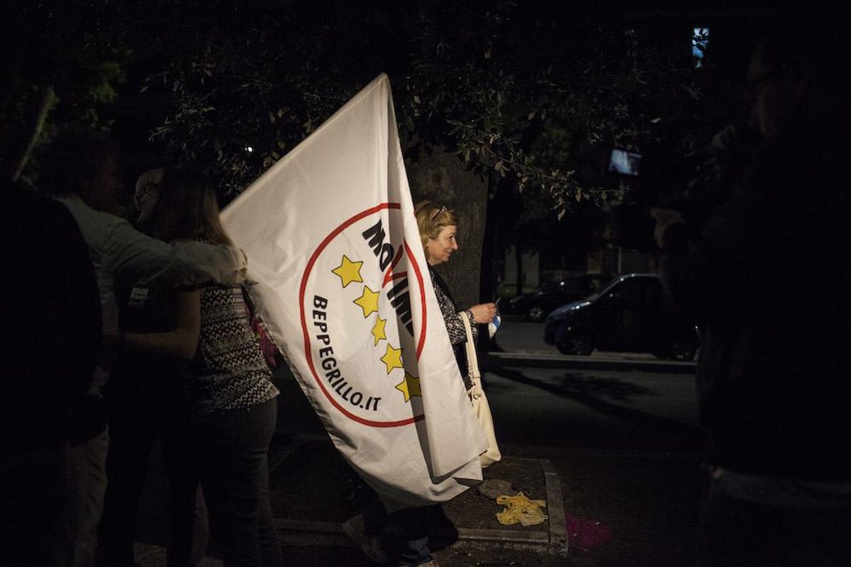 Rousseau divorzia dal Movimento litigando su chi paga gli alimenti