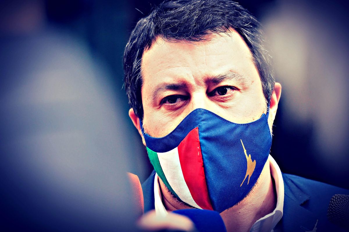 Pressing di Salvini per le riaperture. E lo segue anche un pezzetto del Pd