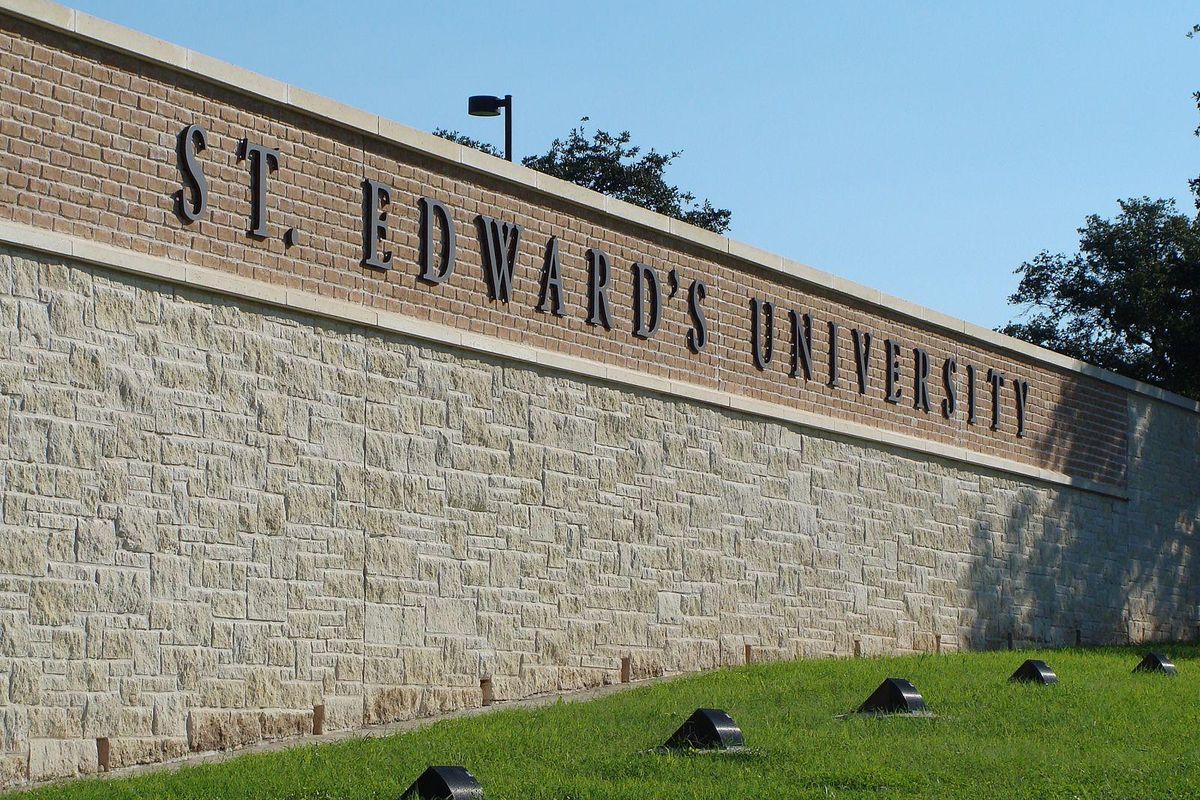 St. Edward's students can decline showing proof of COVID vaccine after governor's order