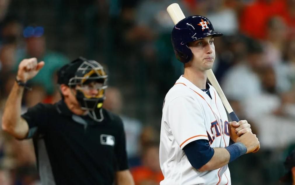 Angel Hernandez reminded everyone how terrible he is at his job during Astros-Angels game