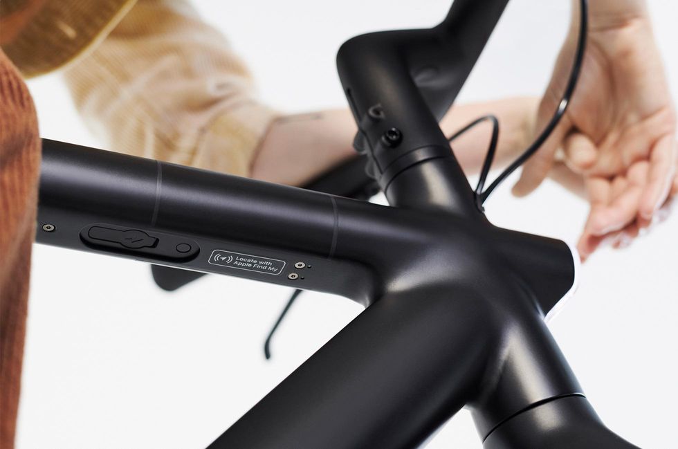 VanMoof e-bike with Apple Find My