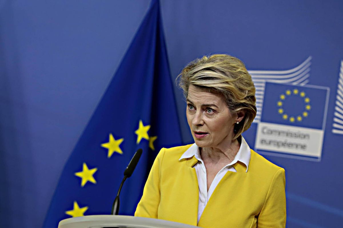 Schiaffo francese all’austerità europea. «Deficit sotto il 3% solamente dal 2027»