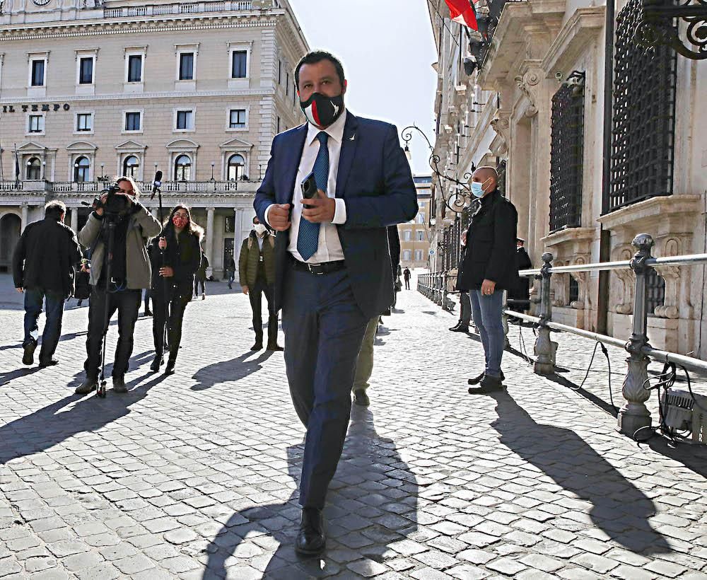 Stop liti per sei mesi. Patto Letta-Salvini su vaccini e imprese