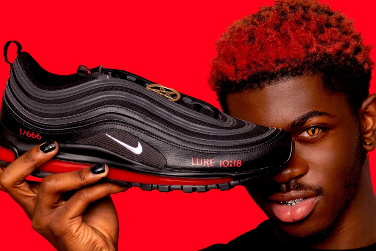 Duizeligheid fusie Jood Nike Settles Suit Over Lil Nas X's "Satan" Shoes - PAPER Magazine