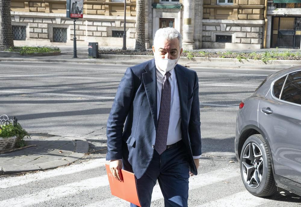 Arcuri sotto inchiesta per peculato