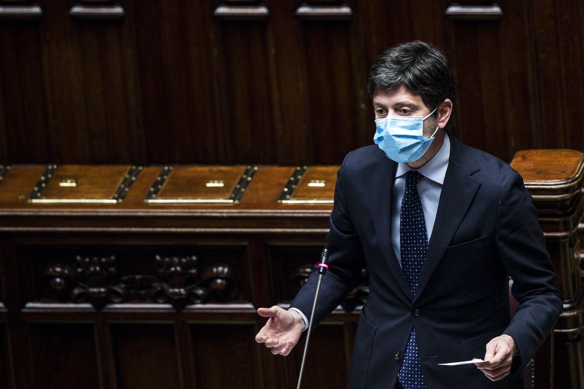 I silenzi di Speranza su Arcuri e respiratori