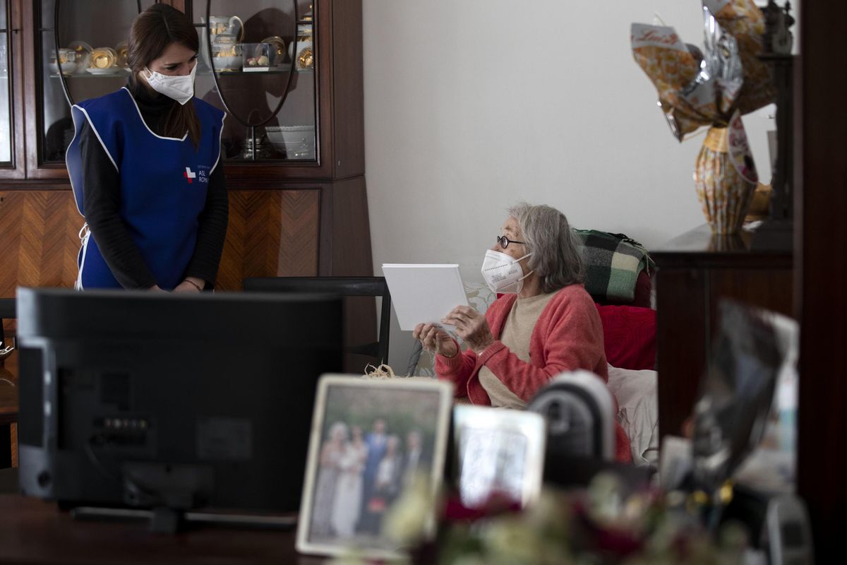 Il tabù delle cure domiciliari. Con  gli antinfiammatori crolla il numero dei ricoveri