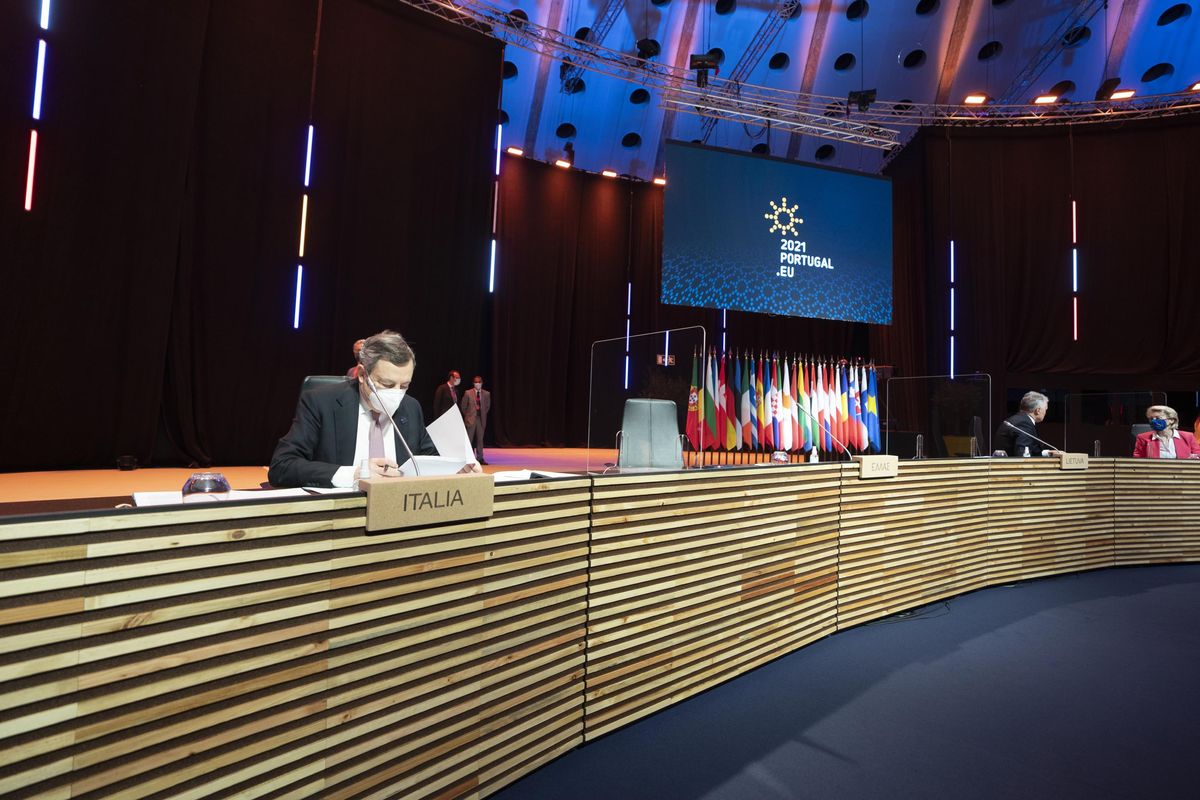 Draghi frena sullo stop ai brevetti. Il fronte pro Biden si è già dissolto