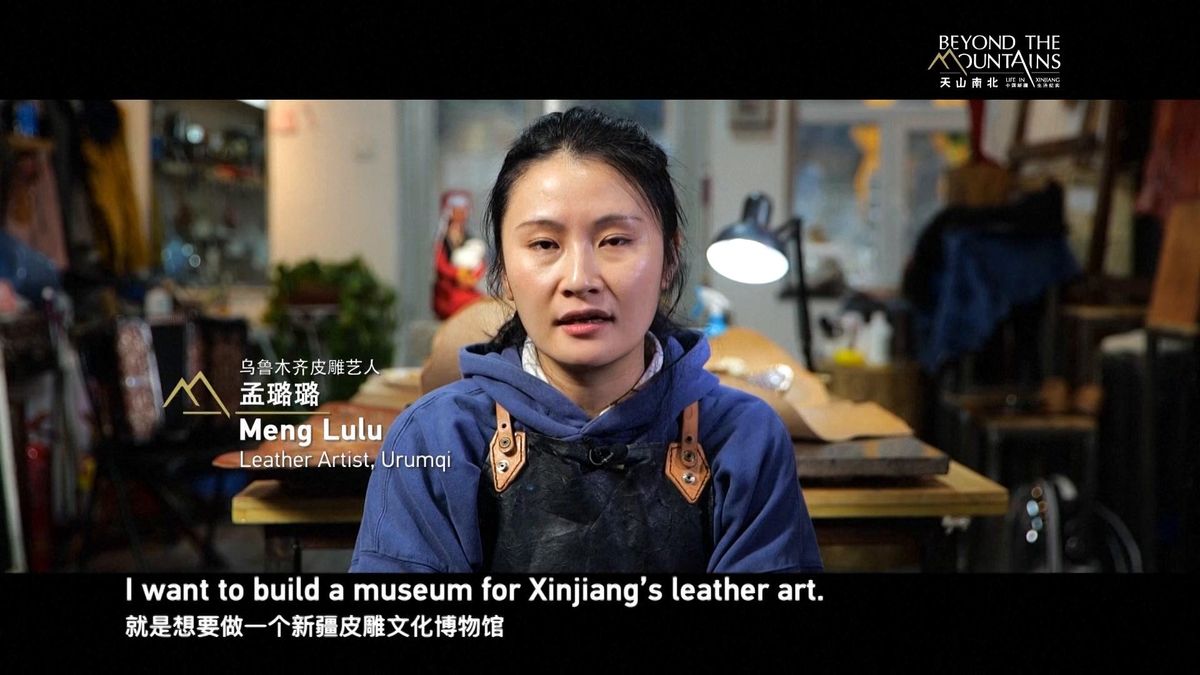 Il documentario di Cctv dallo Xinjiang - L'artista della pelletteria