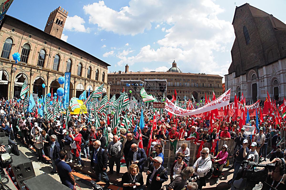 Il primo maggio ipocrita dei traditori del lavoro