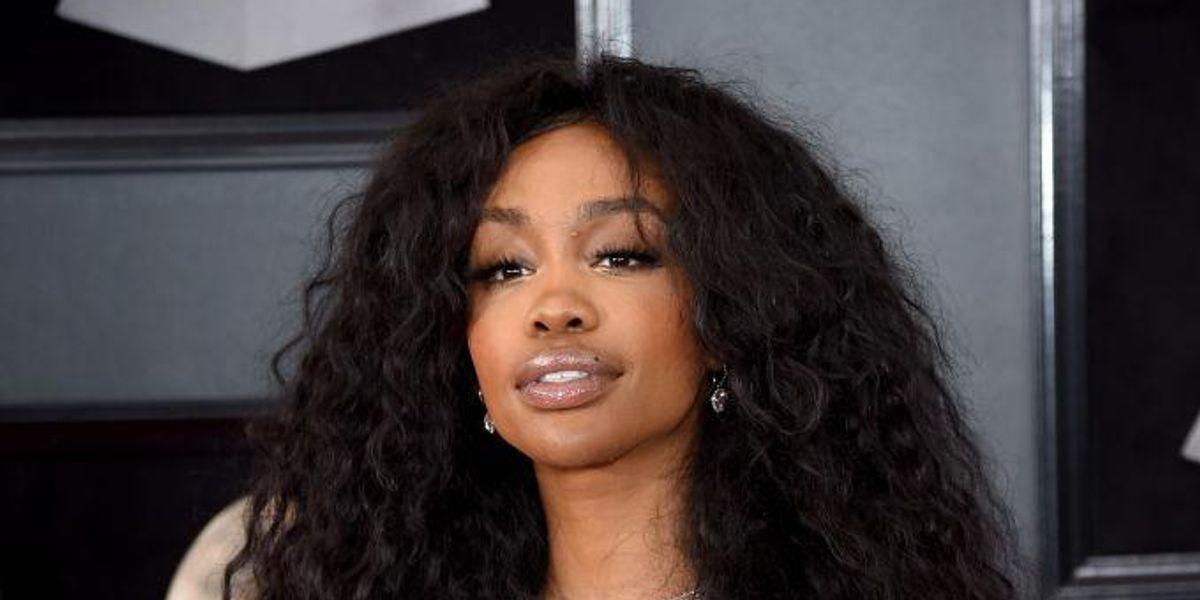SZA Is A Testament To Feeling Fear & Doing It Anyway