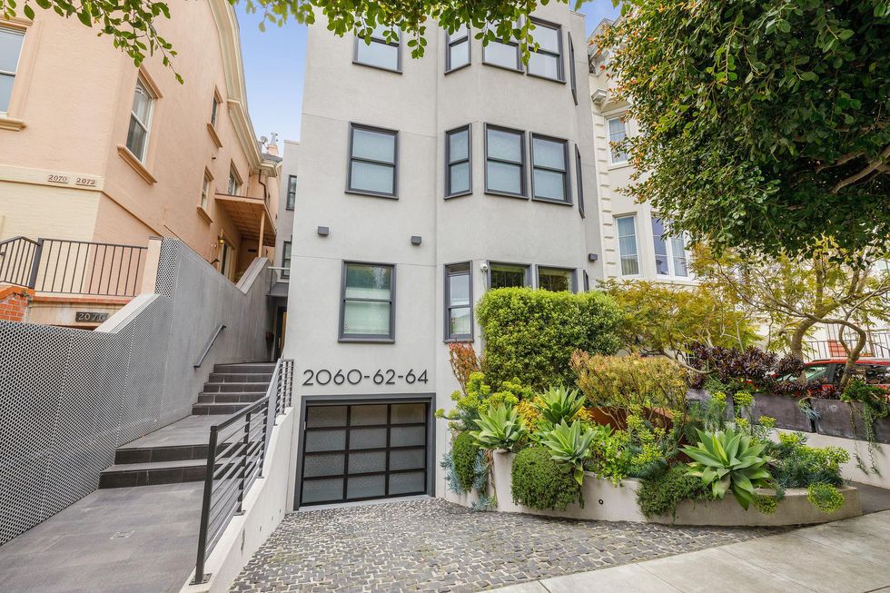 Video House Tour Pacific Heights penthouse with epic rooftop lounge