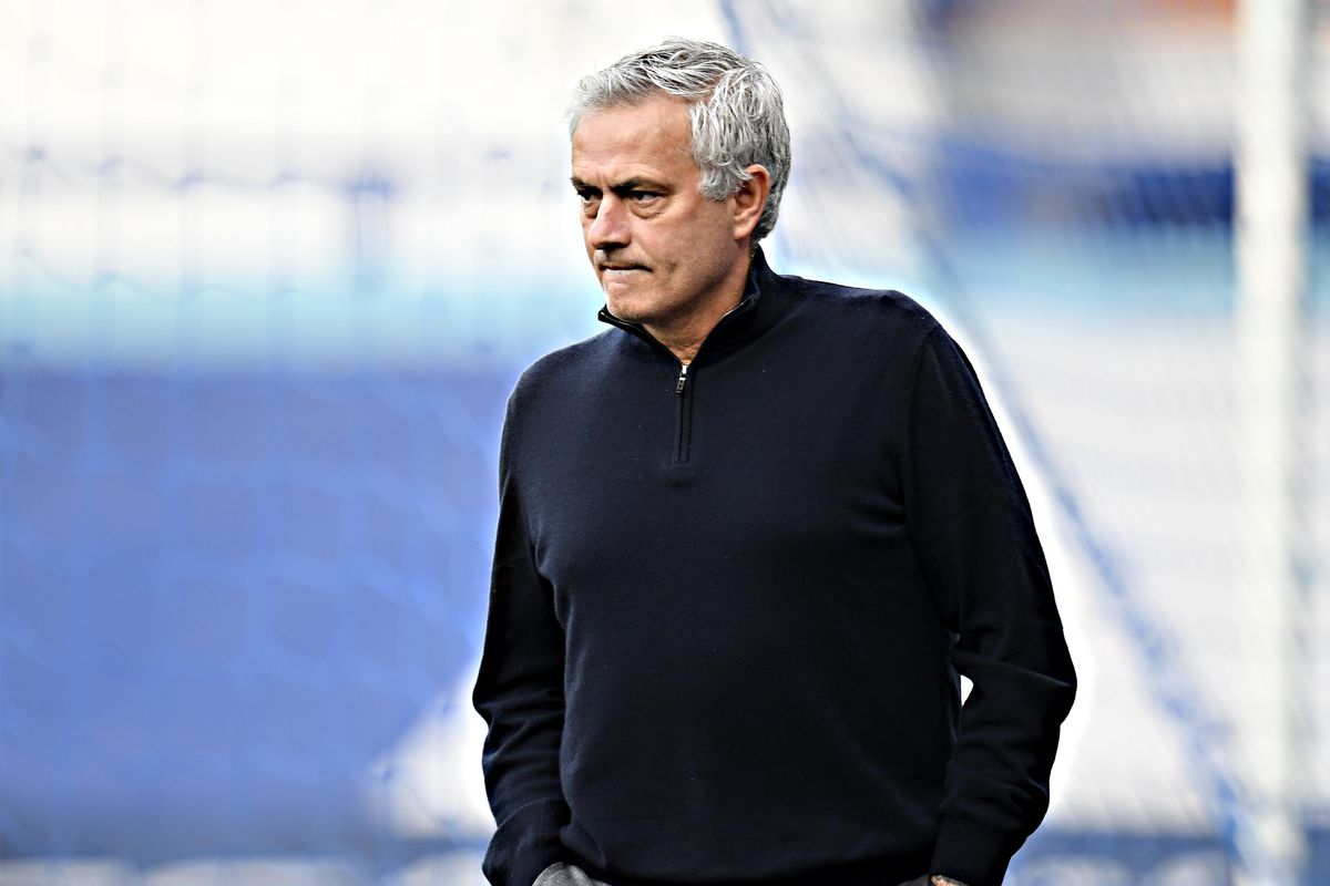 Tutto meno che pirla. Mou fresco d’esonero si accasa alla Roma