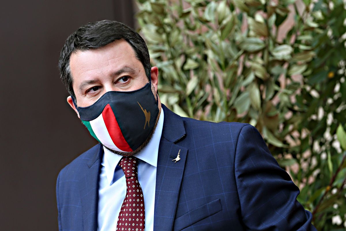 Lega e Forza Italia presentano il ddl che scioglie il bavaglio di Zan