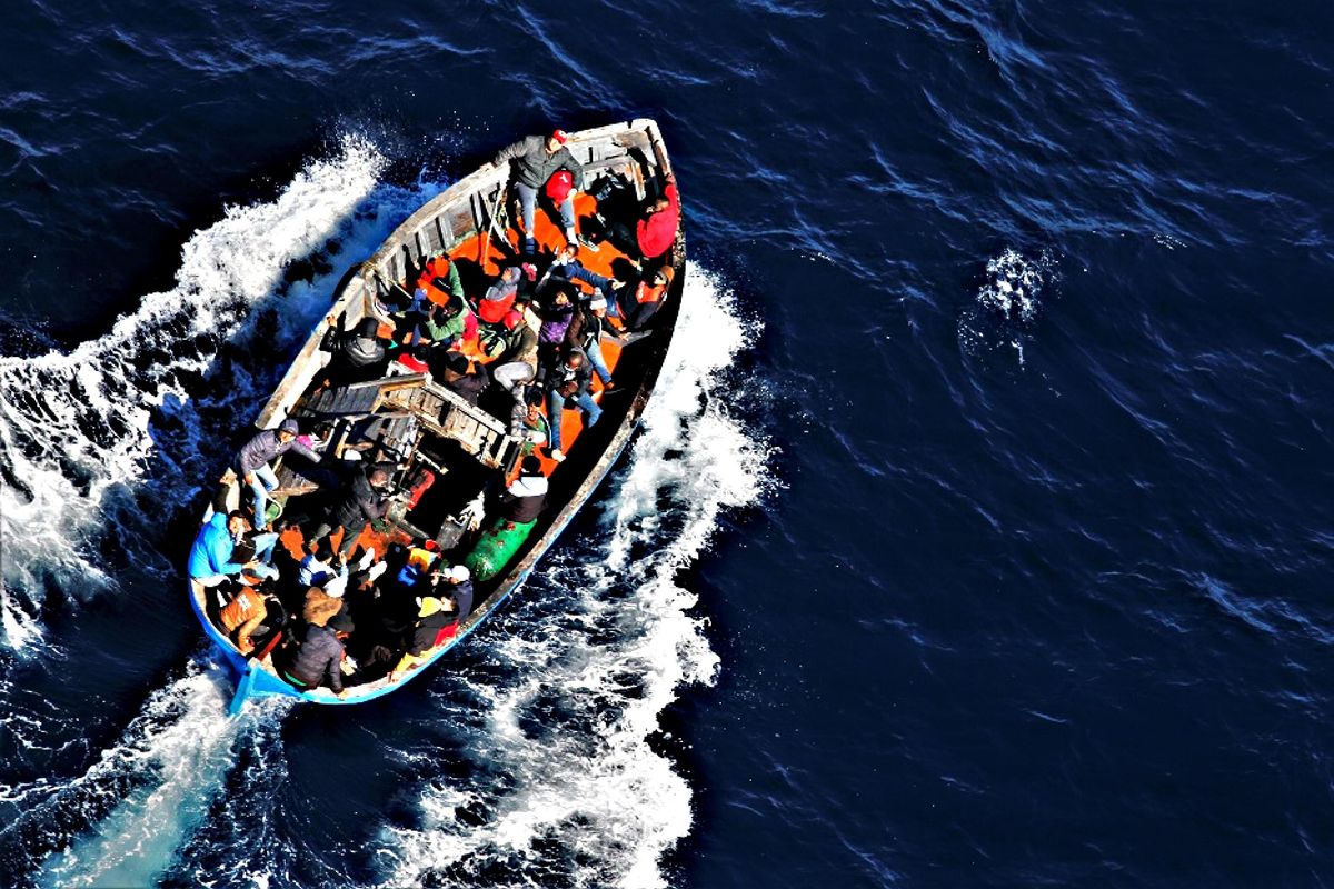 Bomba sanitaria a Lampedusa: «Appena quattro medici per visitare chi è sbarcato»