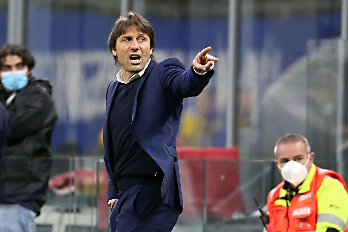 Conte si fa liquidare e molla l’Inter. È il terzo scudettato di fila a saltare