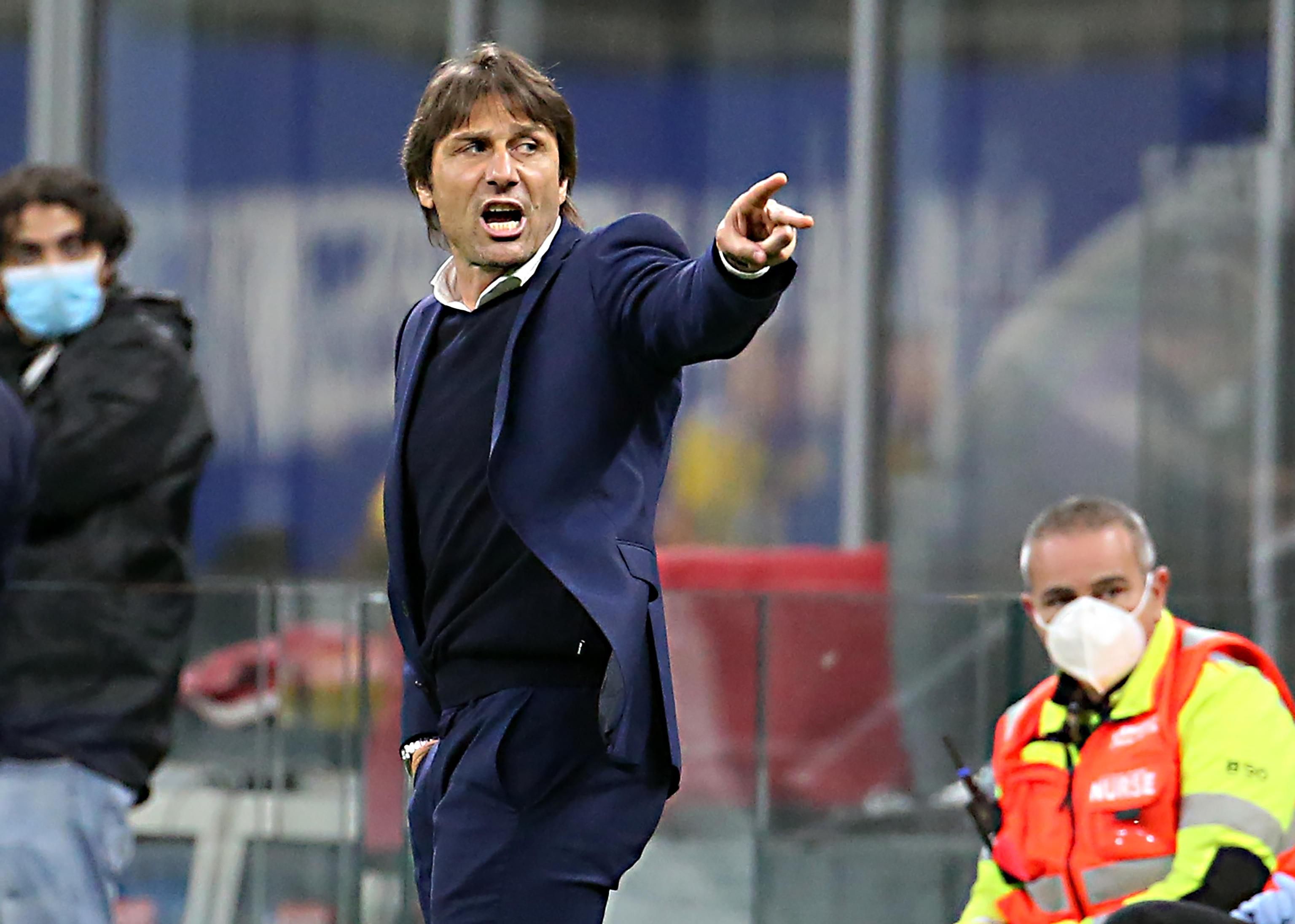 Conte si fa liquidare e molla l’Inter. È il terzo scudettato di fila a saltare