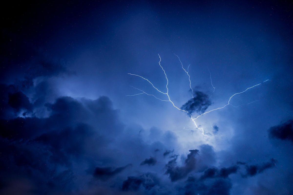 67 mph winds, flash flooding and power outages: Severe thunderstorm hits Austin