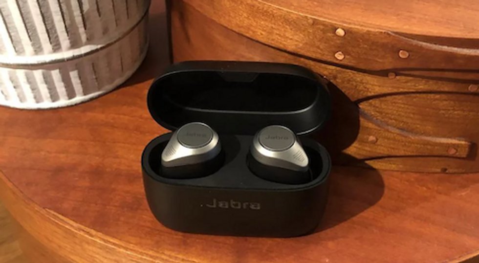 Jabra Elite 85t earbuds