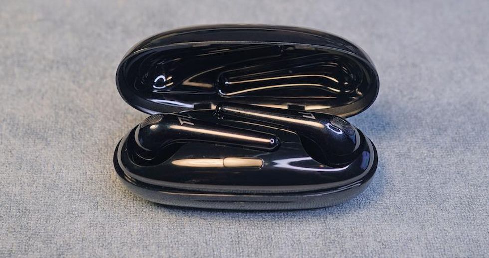 1More ComfoBuds review