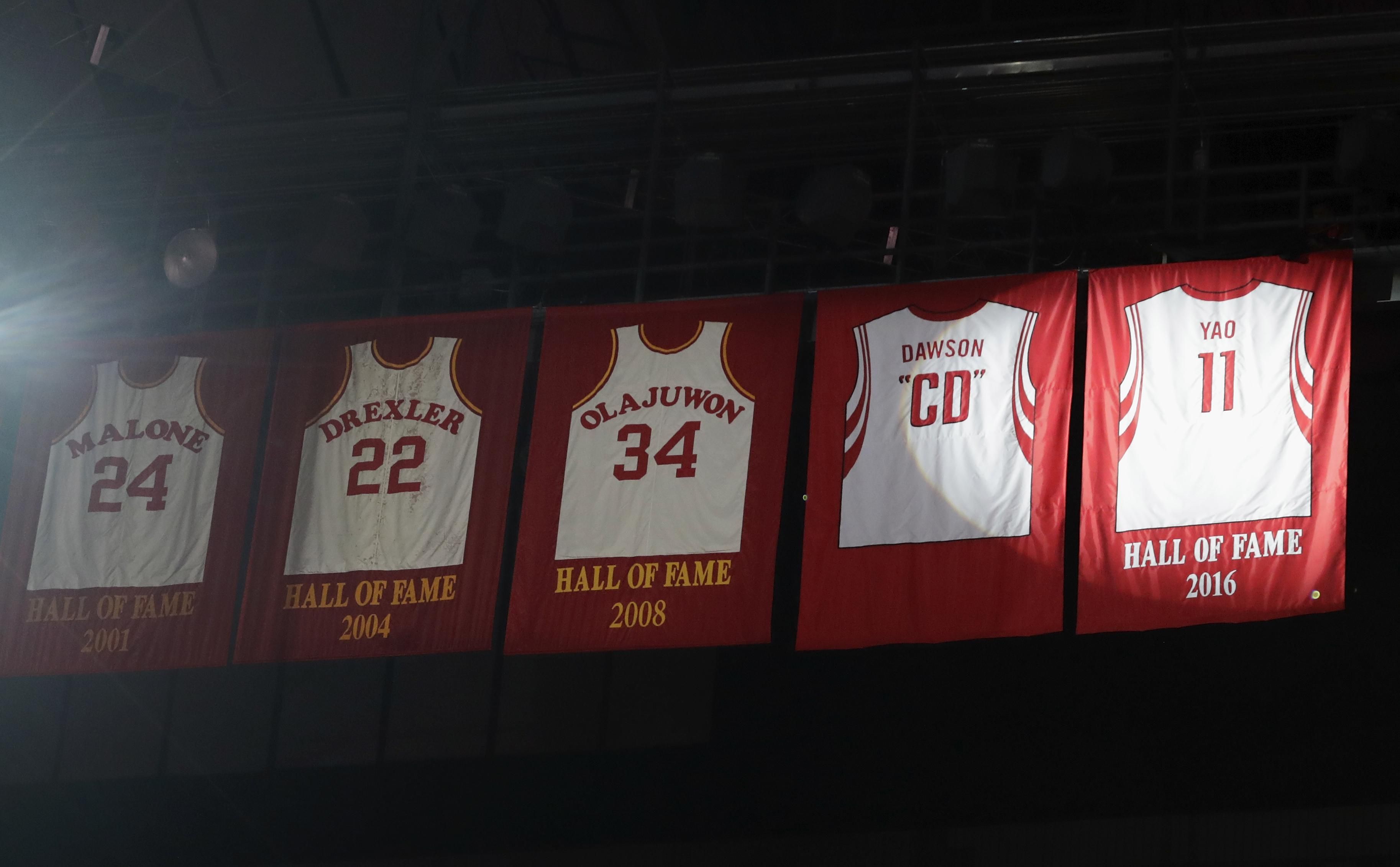 Houston broadcasting legend shares shocking Rockets stories