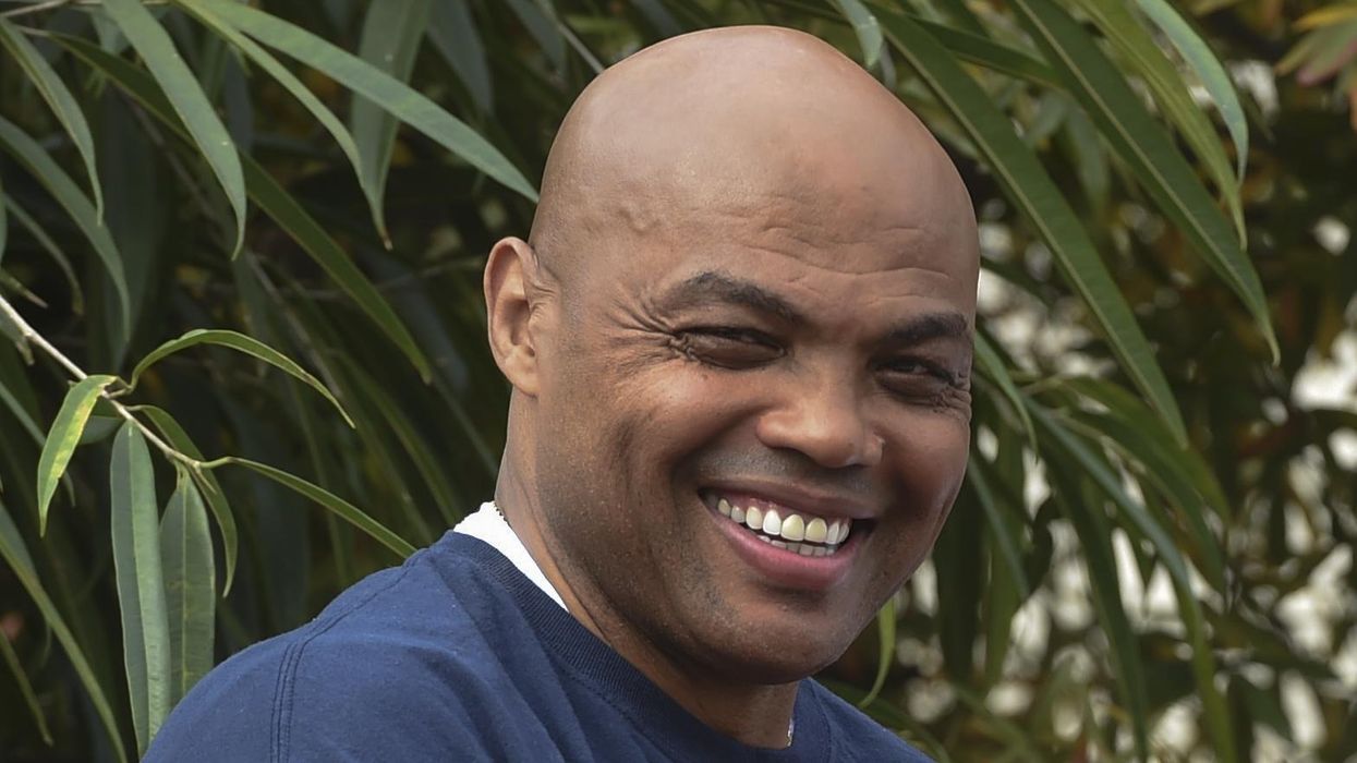 Charles Barkley donates $1,000 to every employee at his Alabama school district