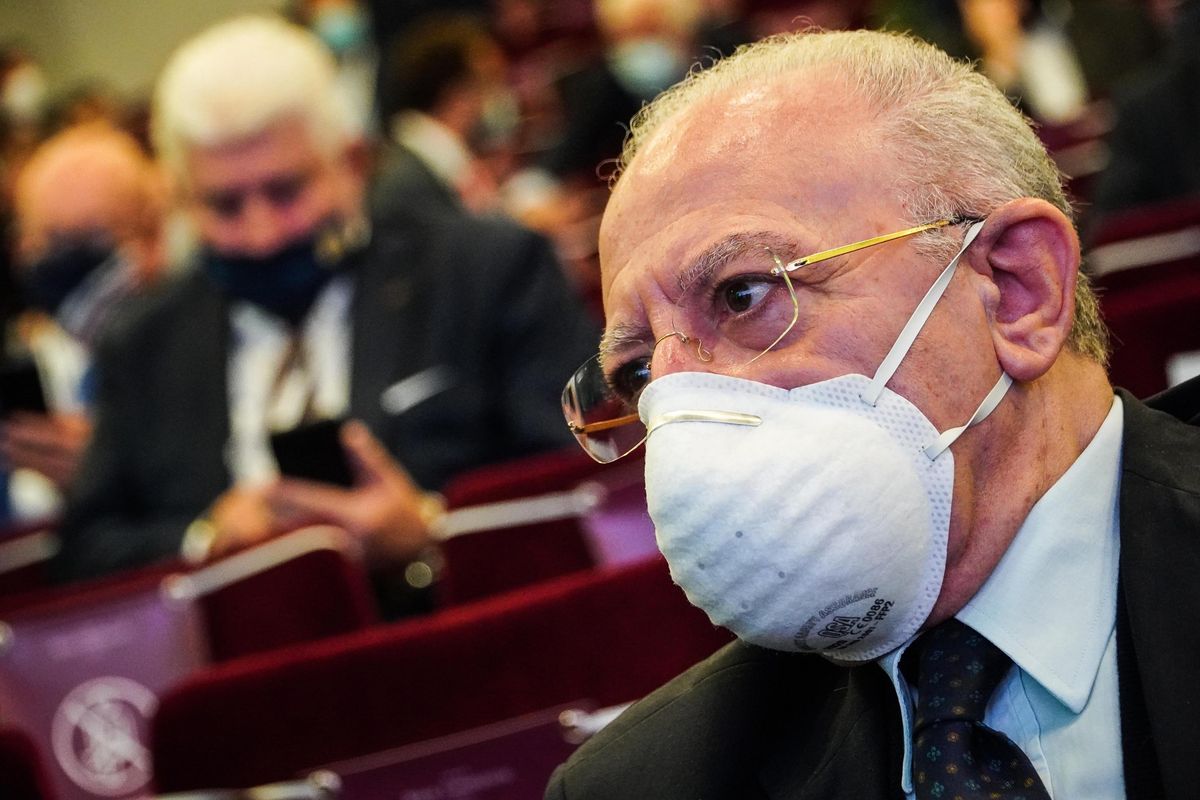 Dagli ex renziani a De Luca. Mezzo partito e la Cgil scaricano Mr Patrimoniale