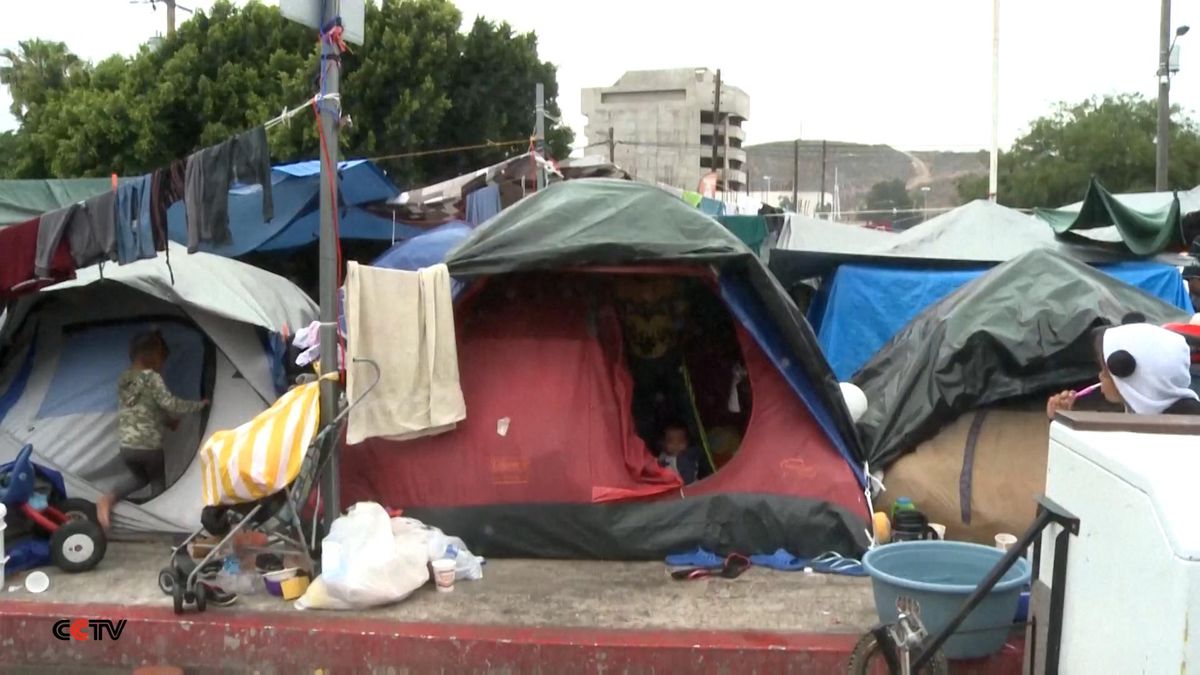 Immigrazione, americani scontenti di Biden. E Trump si scalda