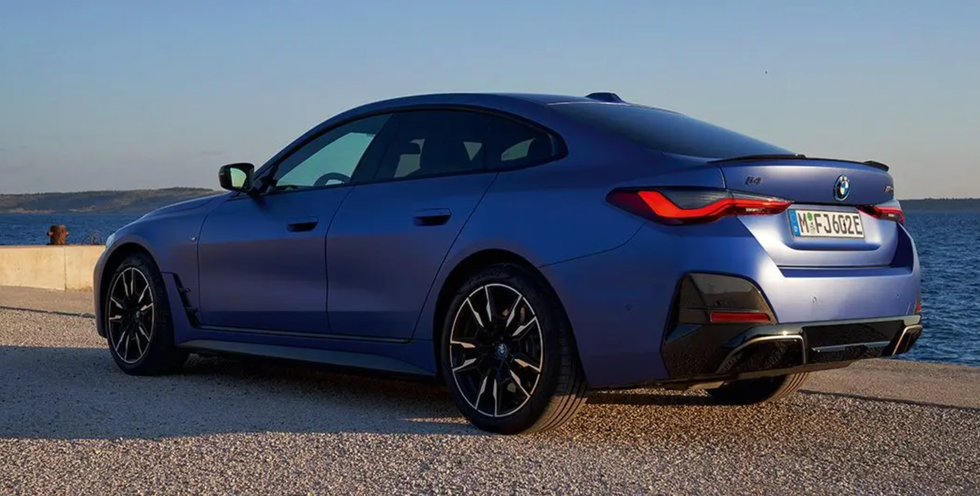 BMW i4