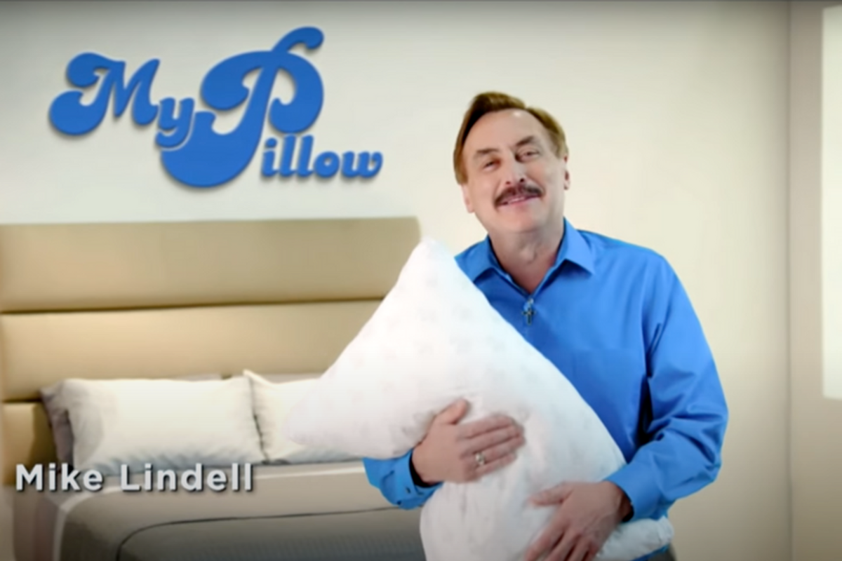 Mike Lindell Admits He Probably Sold Trump That Pillow Of Goods About Re-Becoming President In August