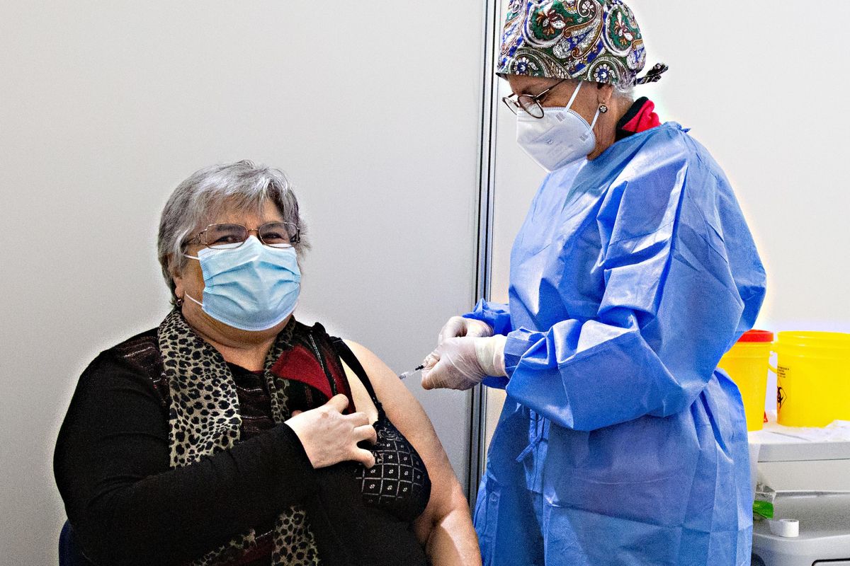 Nella sfida a immunizzare chiunque non si trovano 2,1 milioni di anziani
