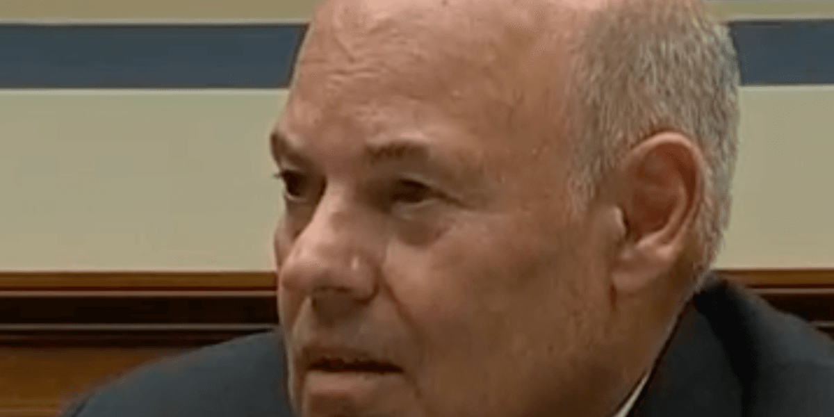 FBI Probing Trump's Postmaster Over Possible Campaign Finance Violations - Vimarsana News