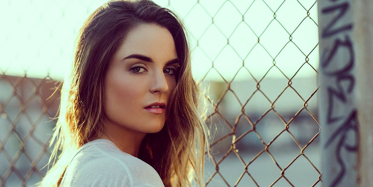 "I'm Grown Now": JoJo On Her Comeback, Avoiding the Tabloids and That "Fake" Cribs House
