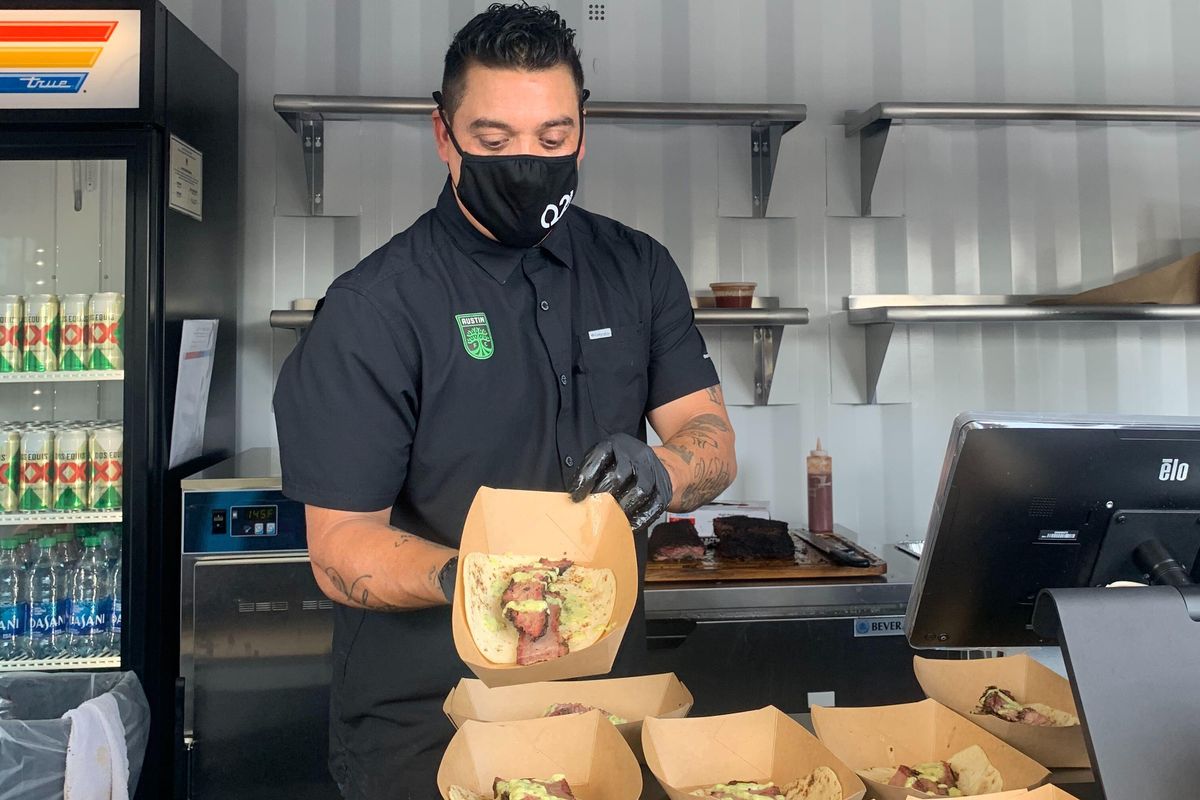 SNEAK PEEK: Austonia reviews local eats and treats at Q2 Stadium
