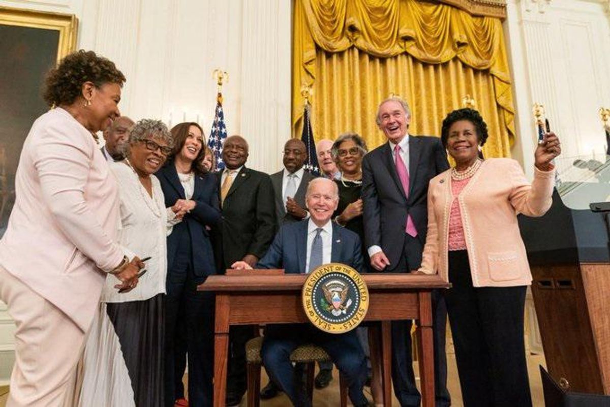 Holiday Celebrating End Of Slavery Very Divisive, Say Assholes