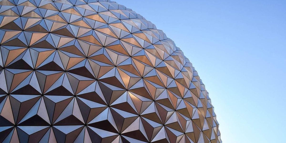 Former Disney Theme Park Employees Share Behind The Scenes Secrets