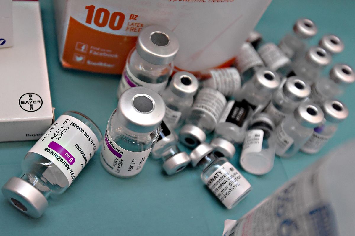 Lo sbandamento su Astrazeneca ci è costato 400.000 iniezioni