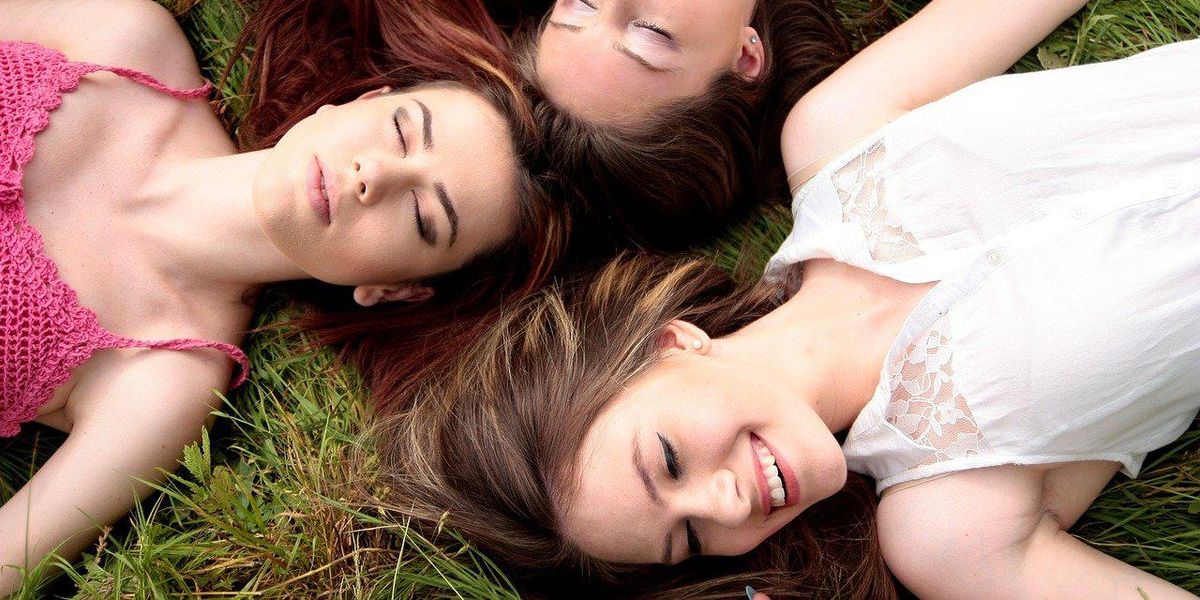 People Explain Why Their Friend Group Broke Up