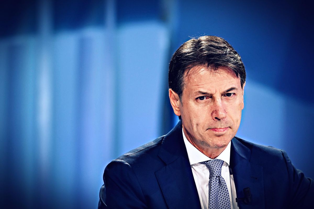 Le stoccate di Draghi per infilzare Conte