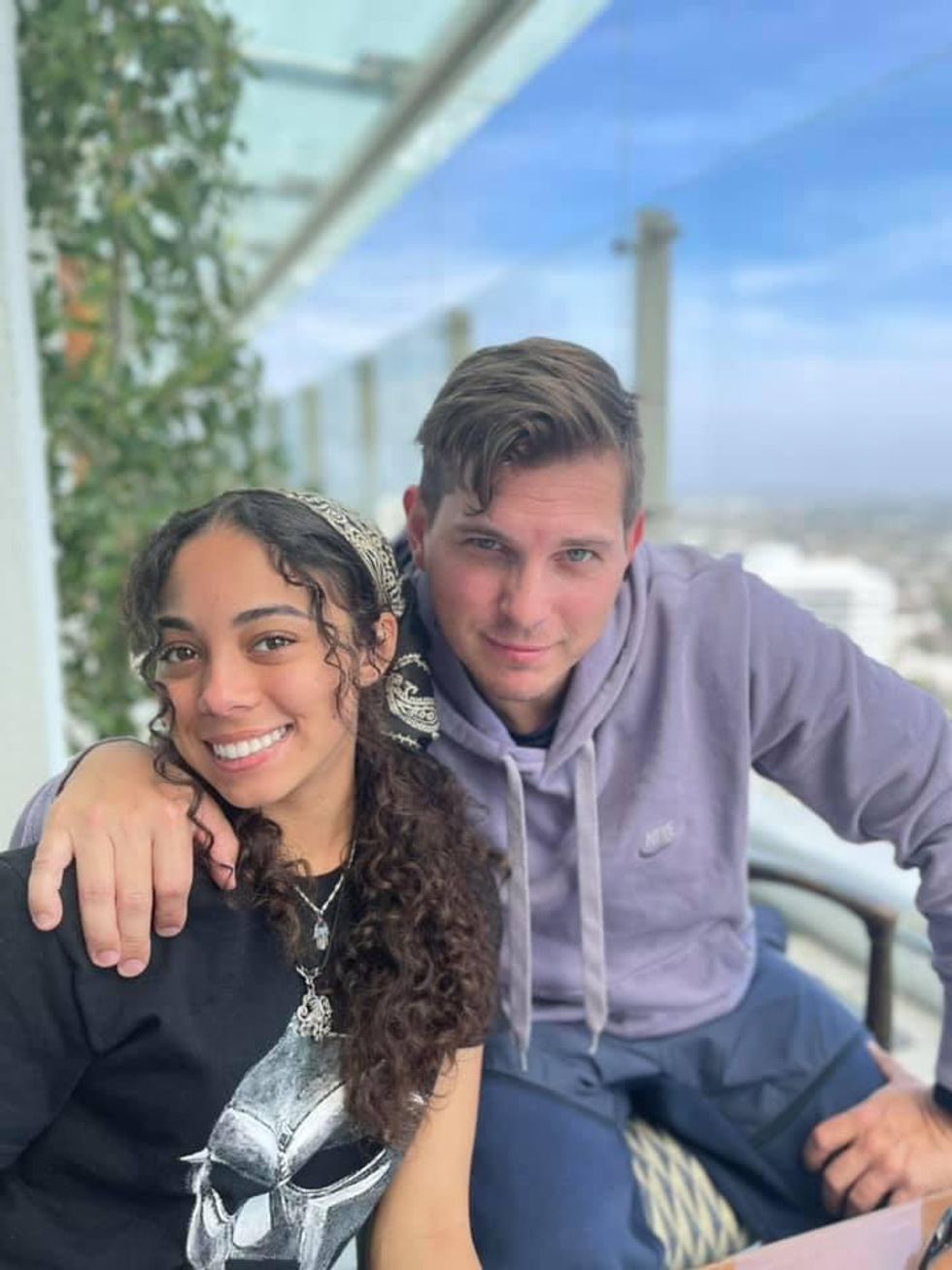 unbiased entertainment news source, dance, follow News Without Politics, Father–Daughter Duo Is Choreographing a New Netflix Show, subscribe to News Without Politics