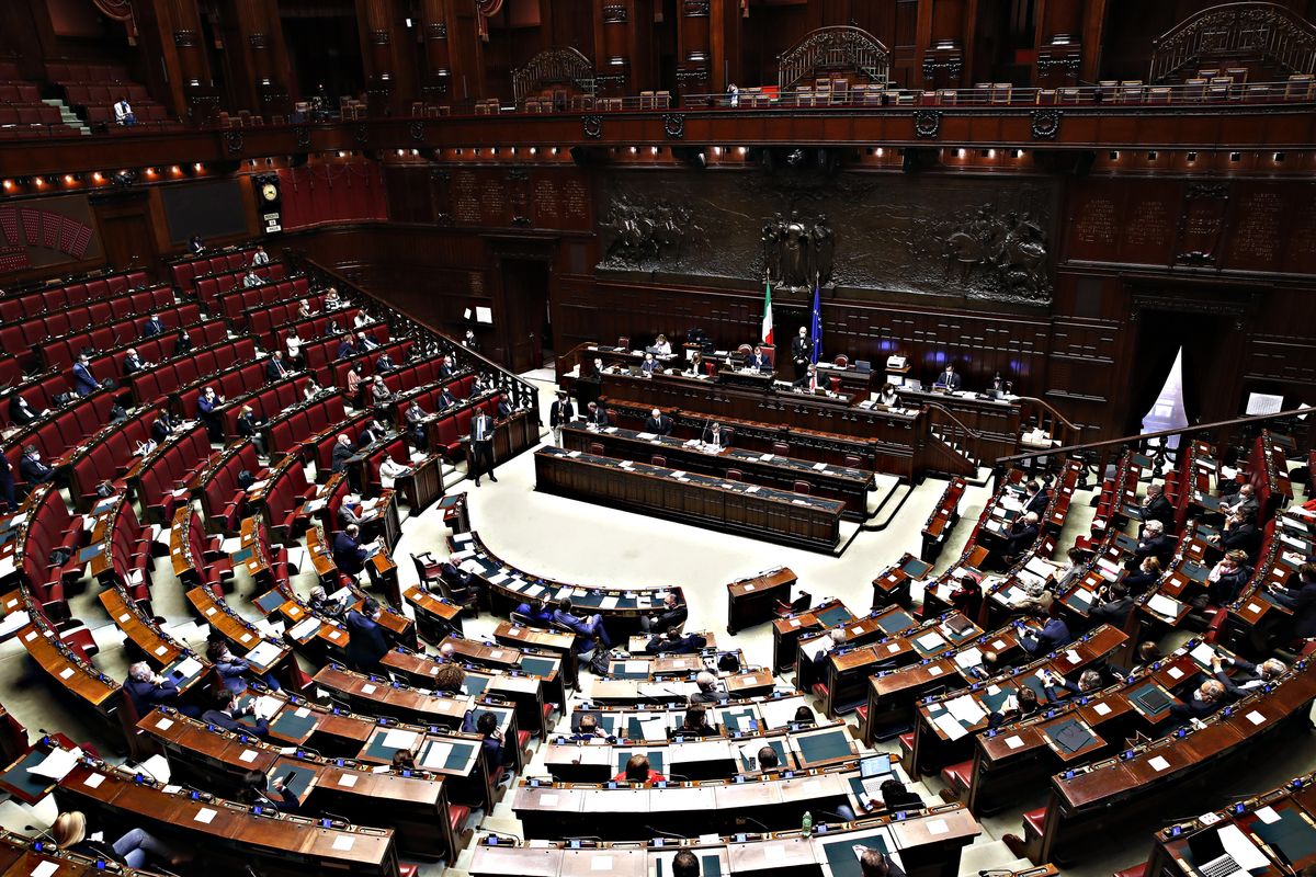 Prorogare l’emergenza è l’alibi per non fare nulla