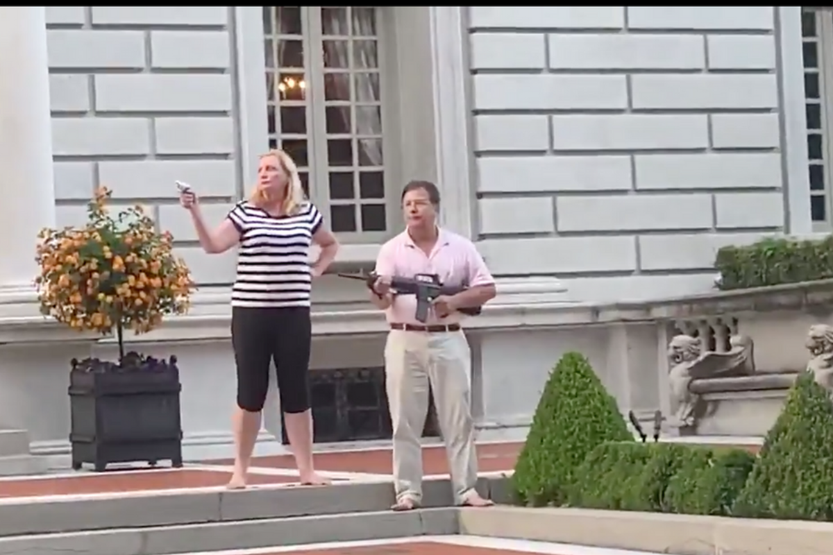 St. Louis Gunhumpers Cosplay As Selves At Campaign Event